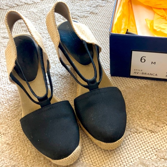 Adrienne Vittadini Shoes - 🎀Adrienne vittadini wedges🖤